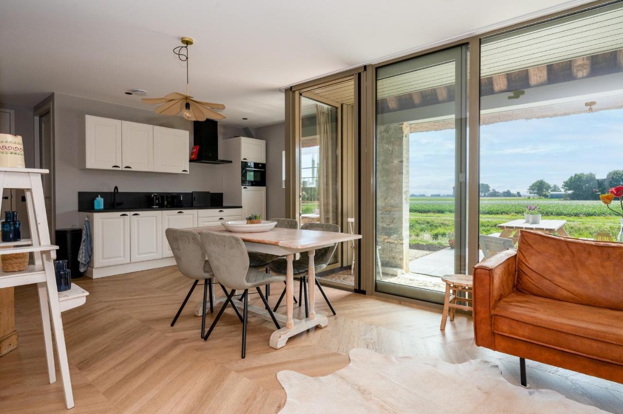 Appartement De Dageraad In Monumentale Boerderij Kimswerd Zewnętrze zdjęcie